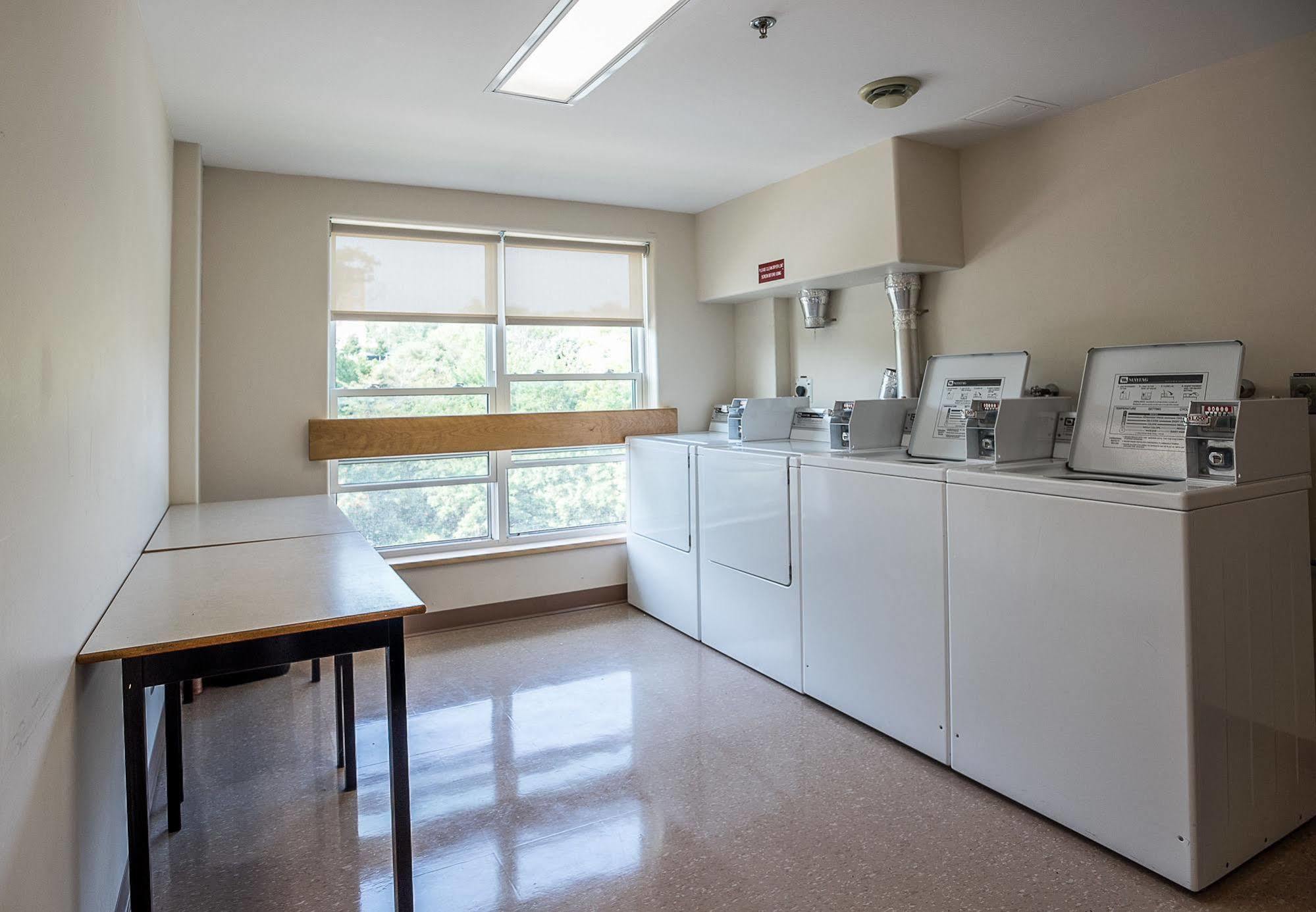 Mount Saint Vincent University Halifax Bagian luar foto